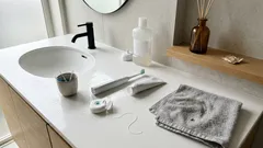 虫歯は「白い濁り」から始まる？見逃しやすい6つのサインと、歯科でのケア・予防のコツ